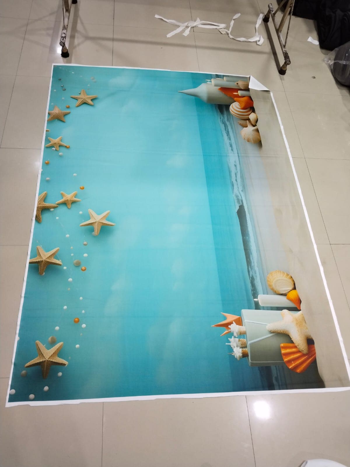 Scuba Sandwich Backdrop Print view 8
